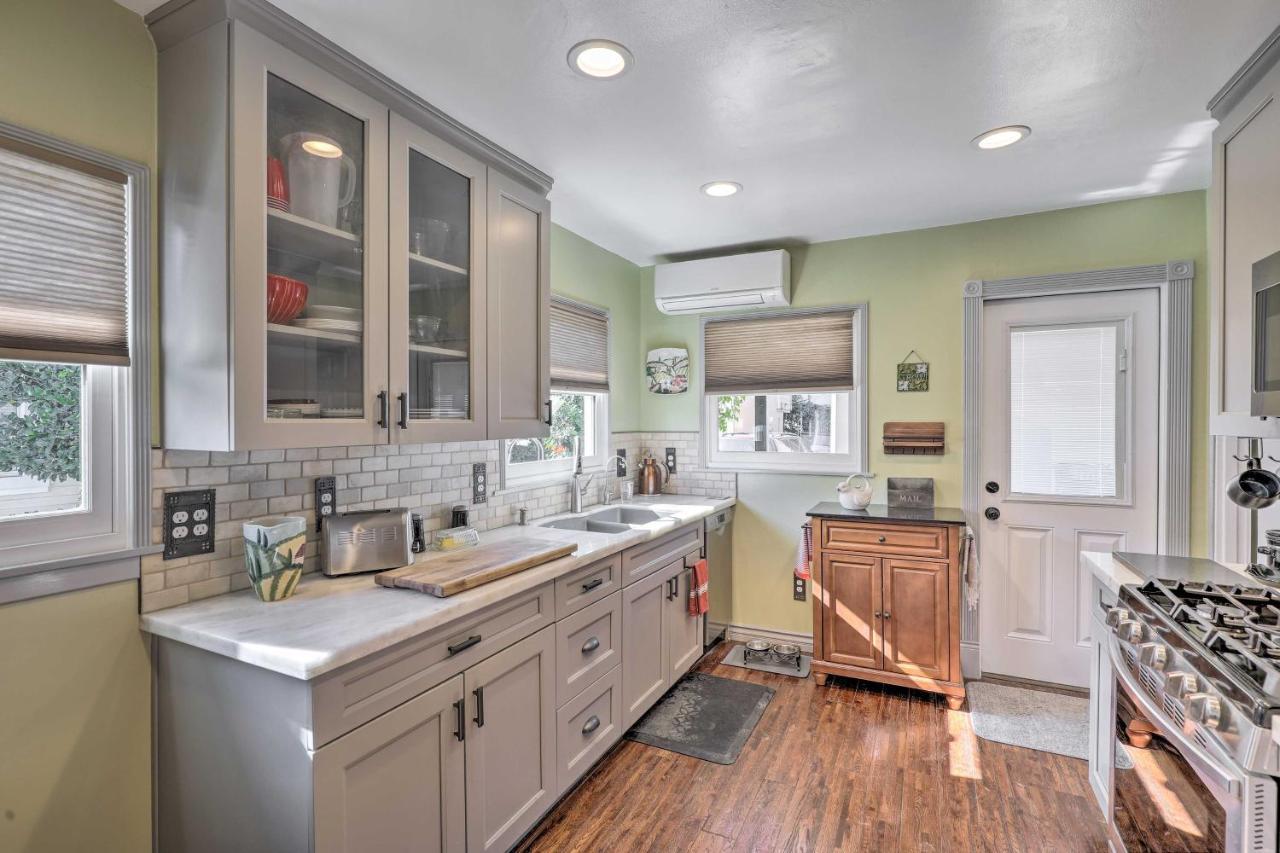 Charming Craftsman Cottage With Garden And Hot Tub! Fullerton Extérieur photo